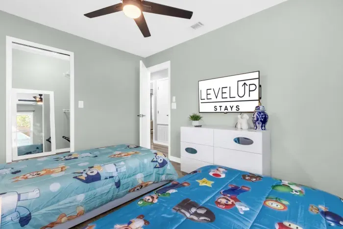 18-2743 N Poinciana Blvd 62 (17).jpg