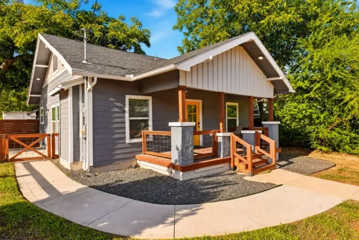 Hearth_House_05_AI_pro