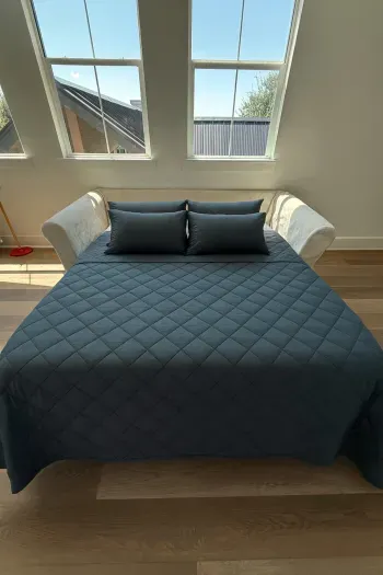 ChatGPT Image Sep 12, 2025, 11_36_10 PM.png