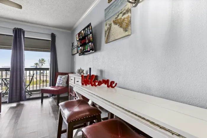 25-6102 Seawall Blvd _ 219-25.jpg