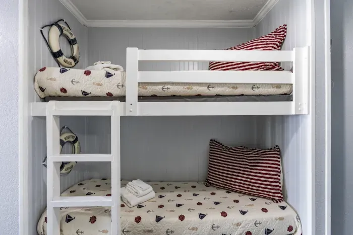 04-6102 Seawall Blvd # 219-4.jpg