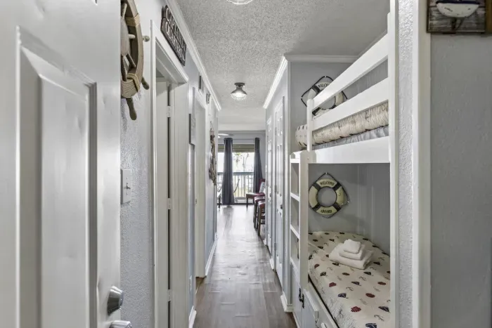 01-6102 Seawall Blvd # 219-1.jpg