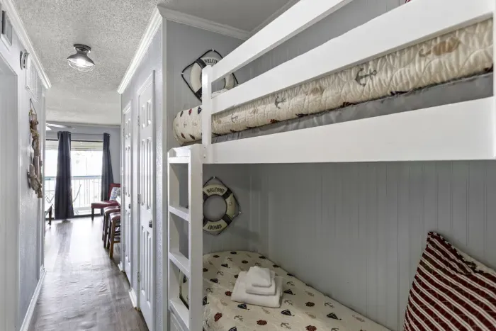 02-6102 Seawall Blvd # 219-2.jpg