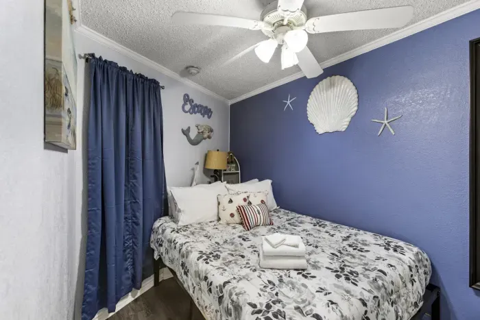 05-6102 Seawall Blvd # 219-5.jpg