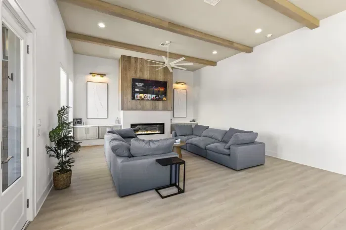 fiverr-540-16-01 copy.jpg