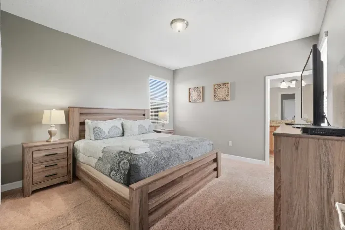 33-print-2950 Buccaneer Palm Rd_32.jpg