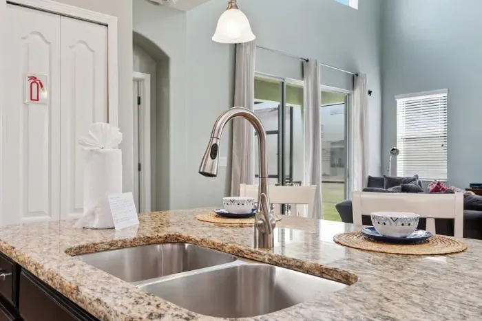 23-print-2950 Buccaneer Palm Rd_22.jpg