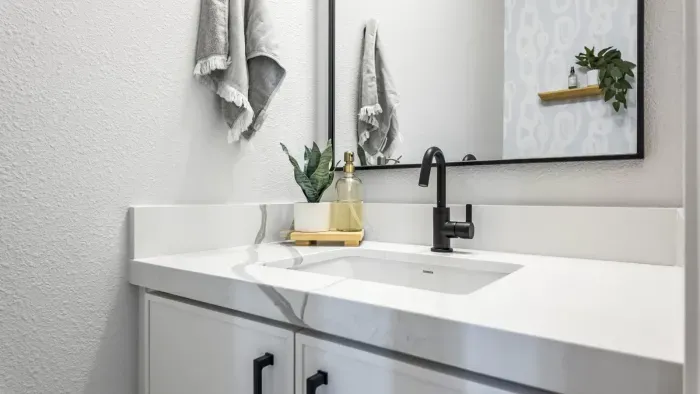 41-1990 Royalville Ct-54.jpg