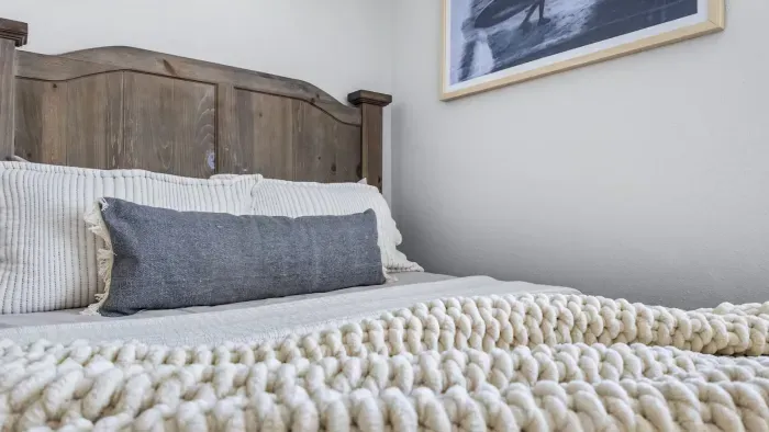 39-1990 Royalville Ct-59.jpg