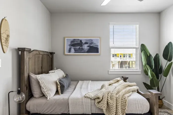 37-1990 Royalville Ct-25.jpg