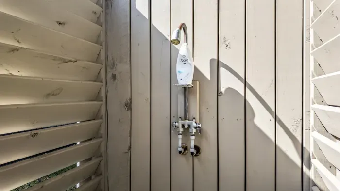 57-1990 Royalville Ct-46.jpg