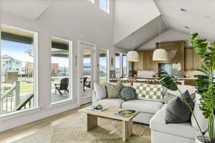 14-1990 Royalville Ct-11.jpg