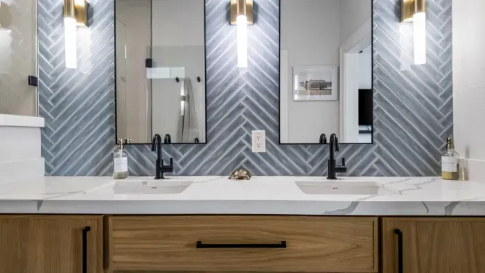 34-1990 Royalville Ct-56.jpg