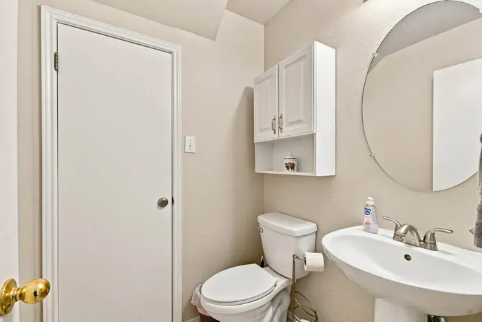 13-print-9106 Bowen Dr_-13