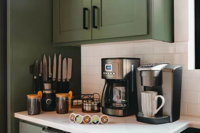 Tiny house - fully stocked kitchen