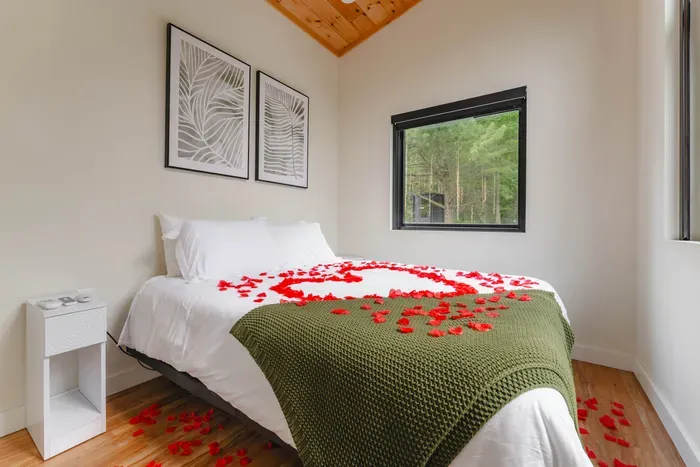 Perfect couples retreat in the Finger Lakes