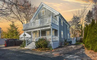 Benefits of Booking Direct for Vacation Rentals: A Guide to New England Vacations featured image