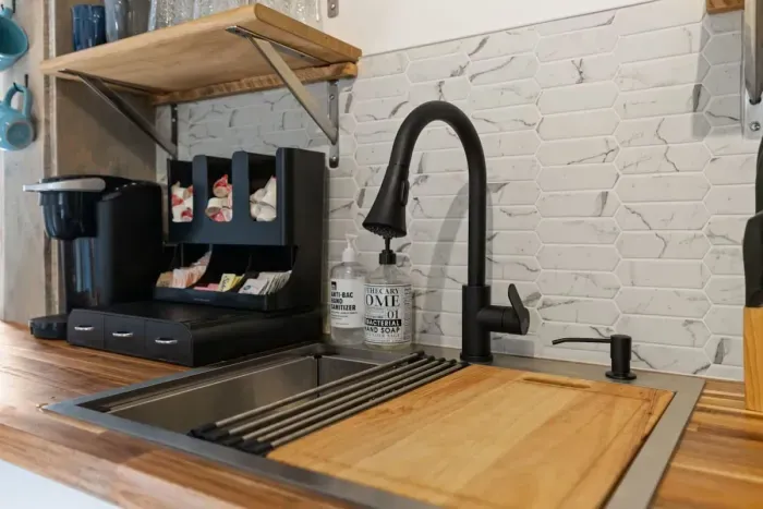 Fully equipped kitchens