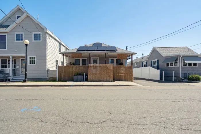 Welcome to the Sister Cottages