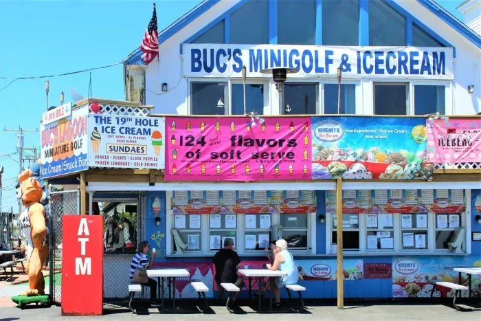Buc's Mini golf & Ice Cream