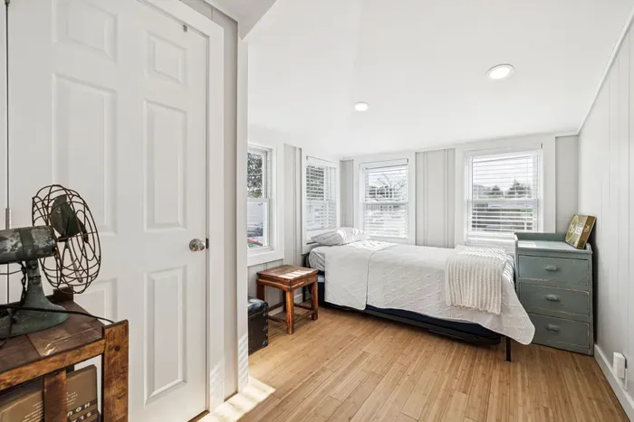 Bedroom #3 with a twin and twin trundle. Clean linens provided.