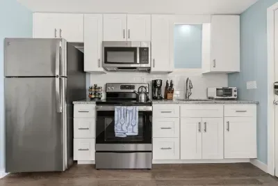 Fully equipped open kitchen and living room, strong WiFi and smart TV