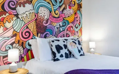 Queen sized bed, extra blankets, Roku TV and plenty of locally inspired charm.