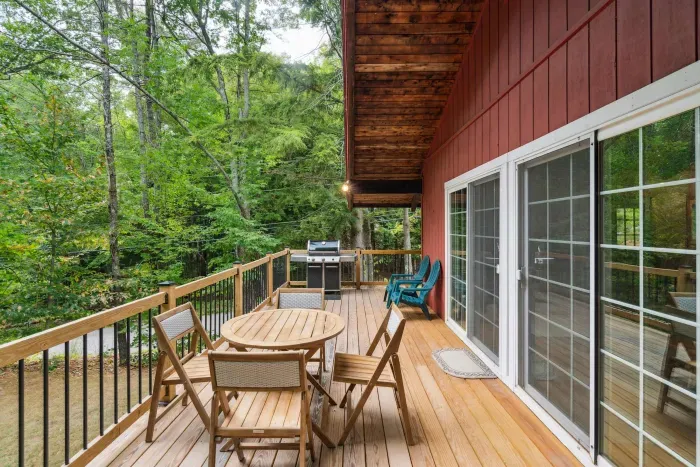 Large deck off living room perfect for grilling and relaxing!