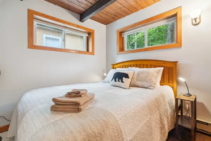 Bedroom #1 with a Queen bed. Clean linens and towels provided.