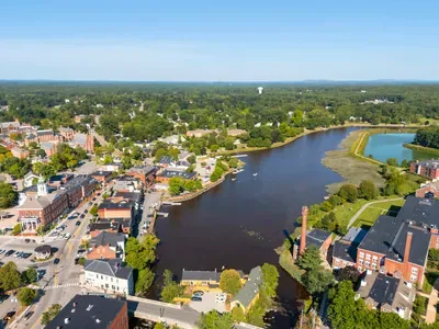 Stunning views of the river and downtown Exeter. The condo is steps away from downtown!