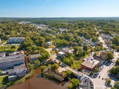 Stunning views of the river and downtown Exeter. The condo is steps away from downtown!