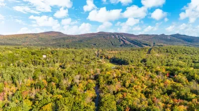 Check out Cranmore Mountain in the distance! This mountain is about a 10 minute drive away! Attitash Ski Resort is also a 10 to 15 minute drive!