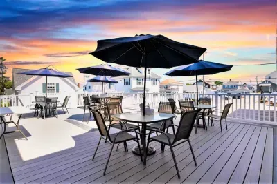 Common deck area perfect for an outdoor meal