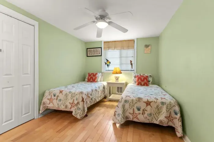 Bedroom #2 with two twin beds. Clean linens provided!