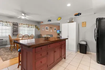 Kitchen island