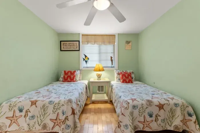 Bedroom #2 with two twin beds. Clean linens provided!