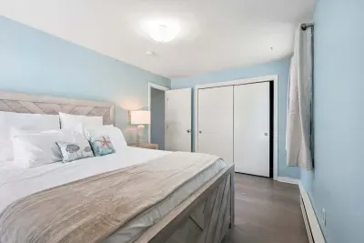 Bedroom #1 with a Queen bed and minisplit heating/cooling. Clean linens provided.