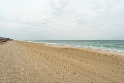 Direct access to the water & sand