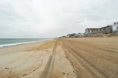 Direct access to the water & sand.