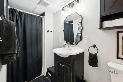 Full bathroom with stand-up shower located on the ground floor. Clean towels provided!