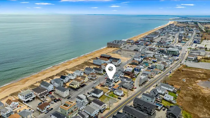 Aerial photo of our property, 1 block to the nearest public beach access and 3 blocks to the Salisbury Center.