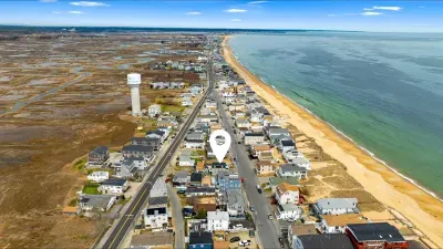 Aerial photo of our property, 1 block to the nearest public beach access and 3 blocks to the Salisbury Center.