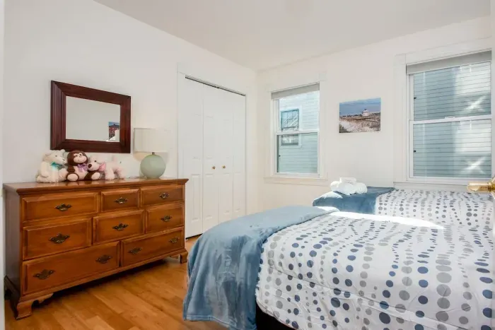 Bedroom #3 with 2 twin beds