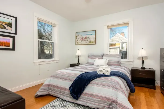 Bedroom #4 with queen-sized bed