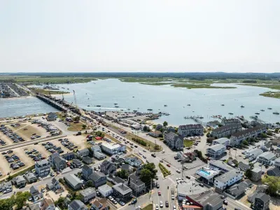 Aerial views of Hampton and the home!