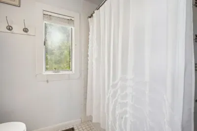 Full bathroom with shower/bathtub combo