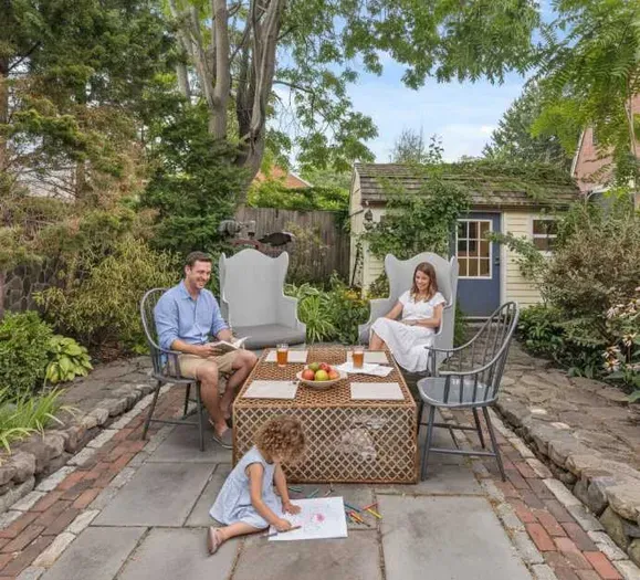 Private & peaceful garden area, detached bunk house with 1 twin bed, and deck attached to main house with gas grill