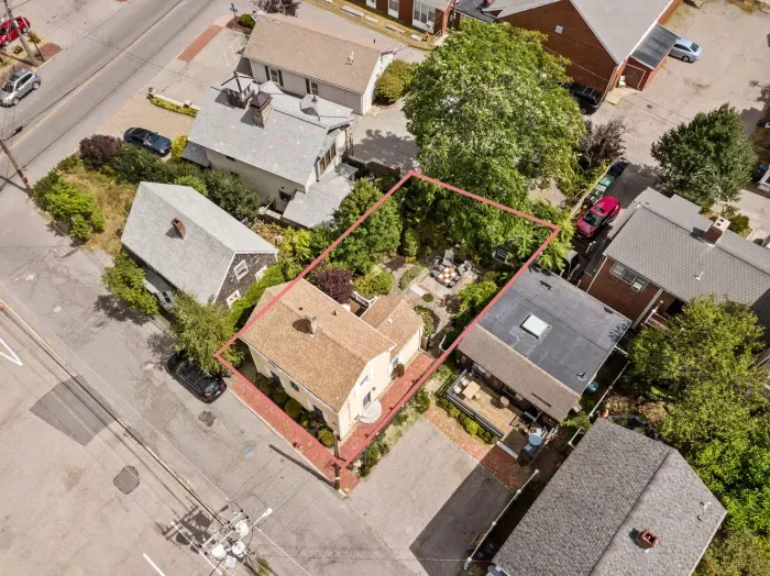 Aerial view of "The Garden". Steps to Newburyport's water front, short walk to State Street and the Rail Trail. 3 miles to Plum Island.