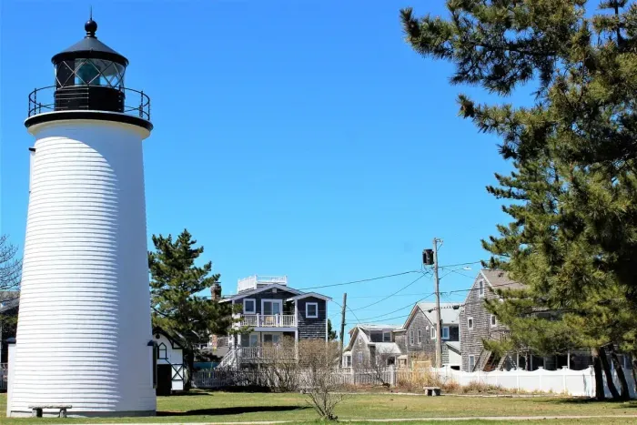 The Plum Island lighthouse is located right across the street from the vacation home.