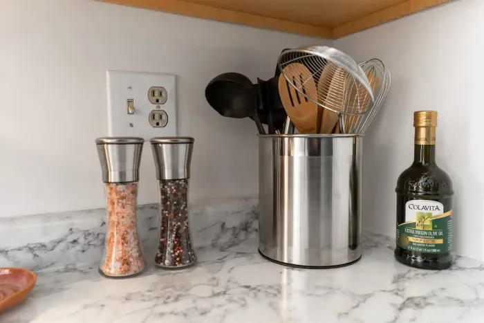 cooking spatulas, cooking oil  & spices